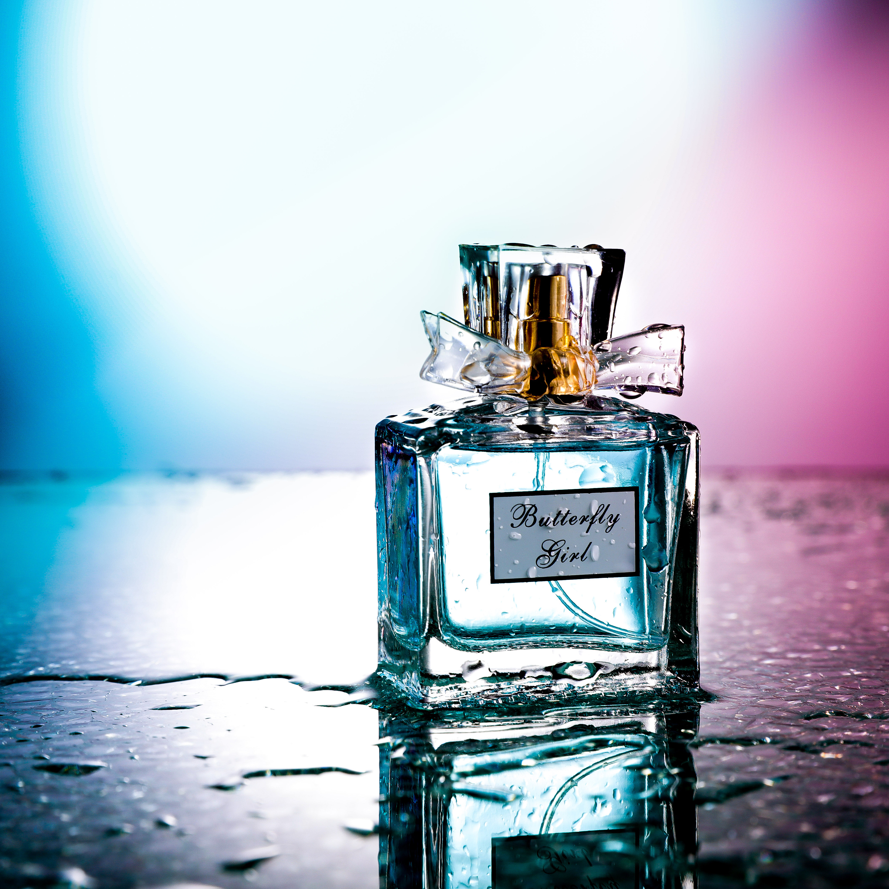 有光即可摄影 数码设计中的香水产品摄影艺术