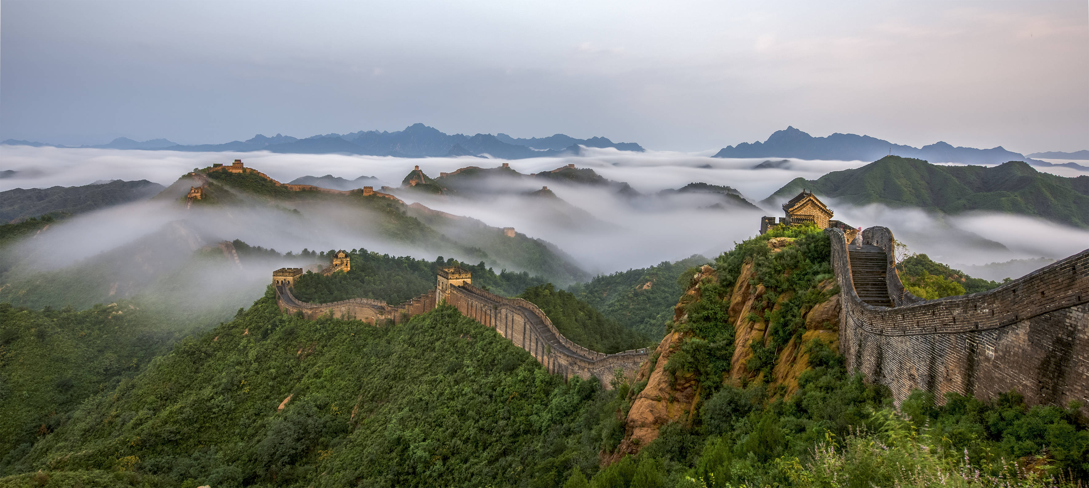 摄影师纪正权 金山岭长城云海仙境里的“巨龙”